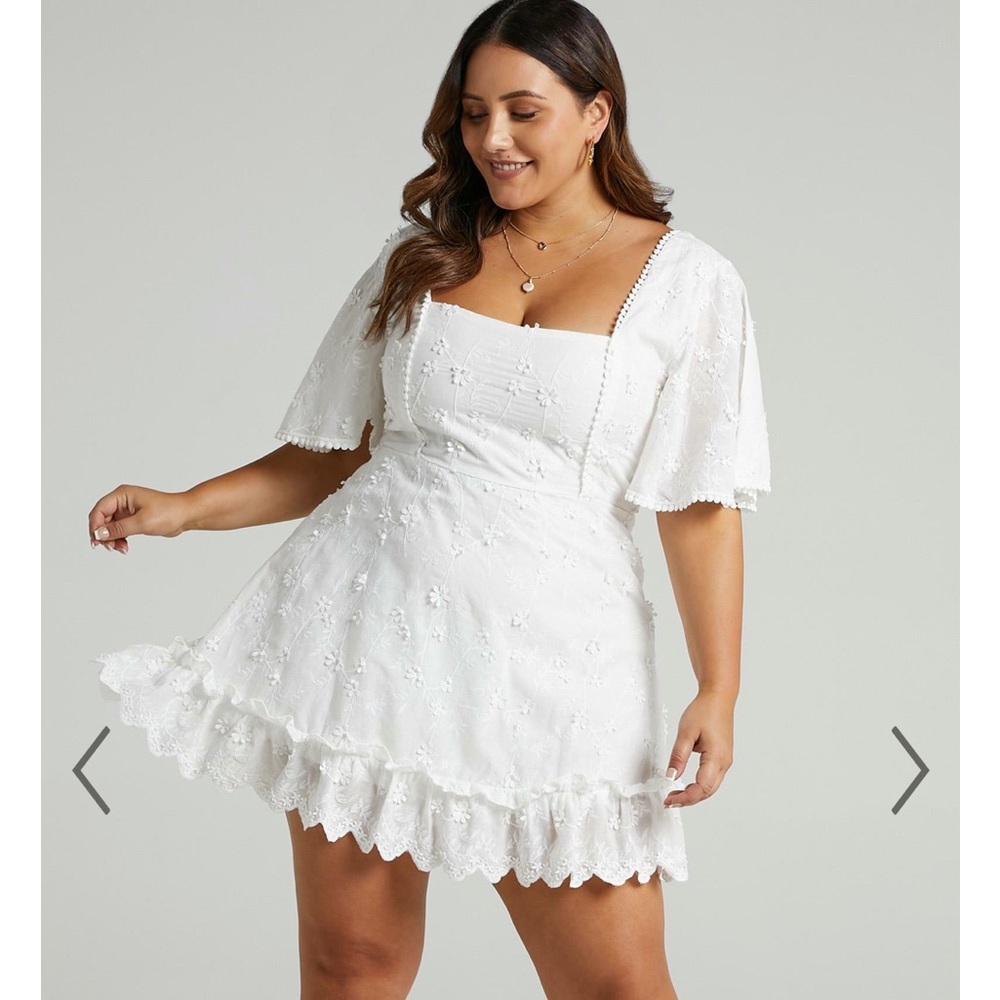 Showpo white dress size 16
